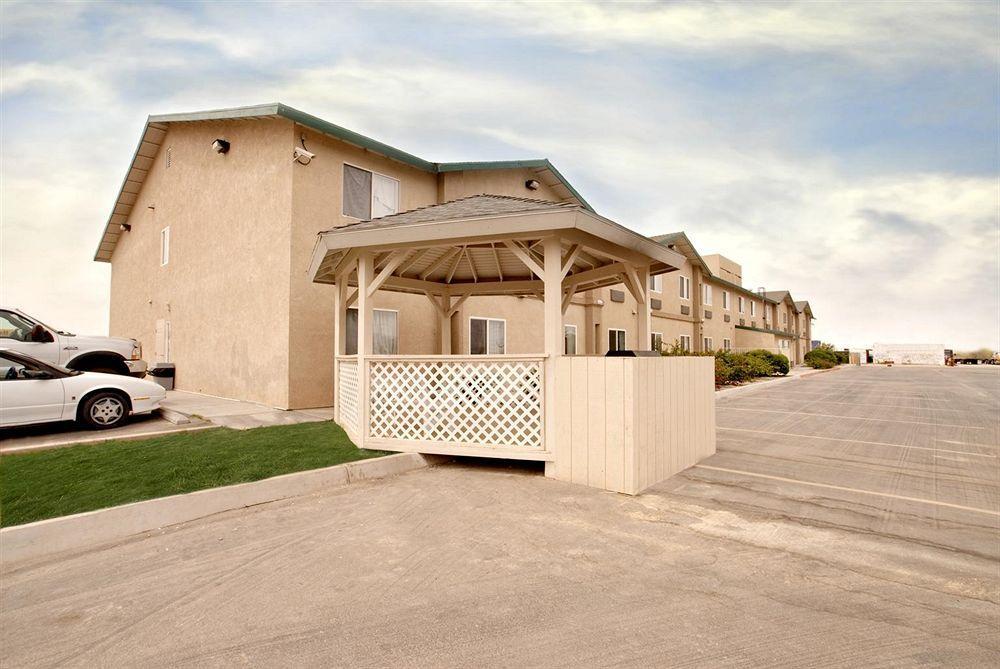 Americas Best Value Inn Westmorland Екстериор снимка