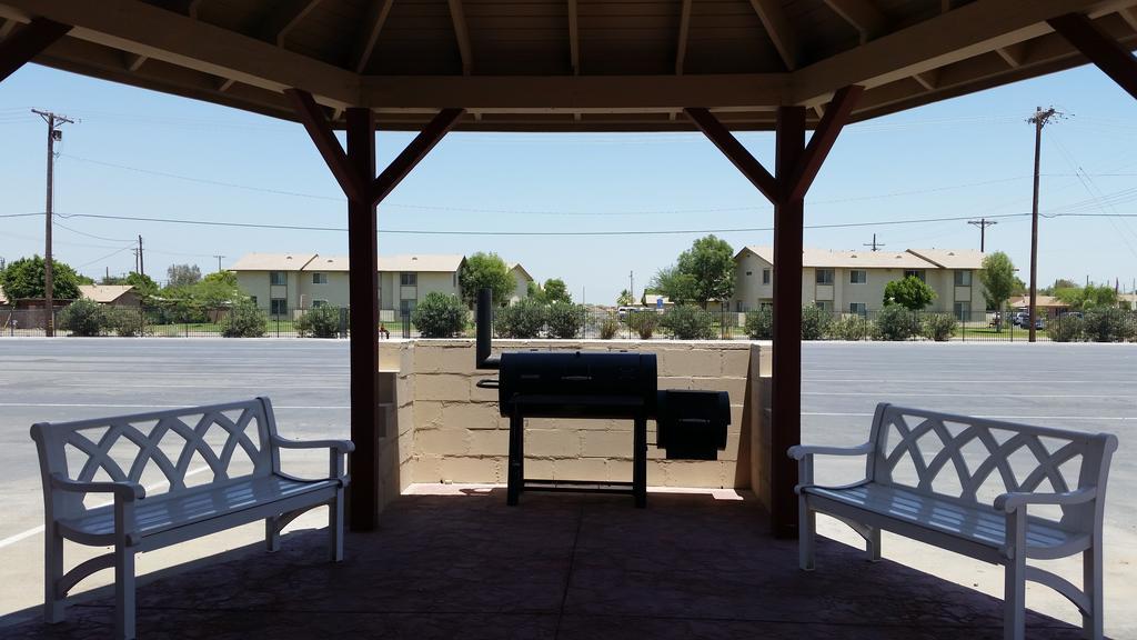 Americas Best Value Inn Westmorland Екстериор снимка