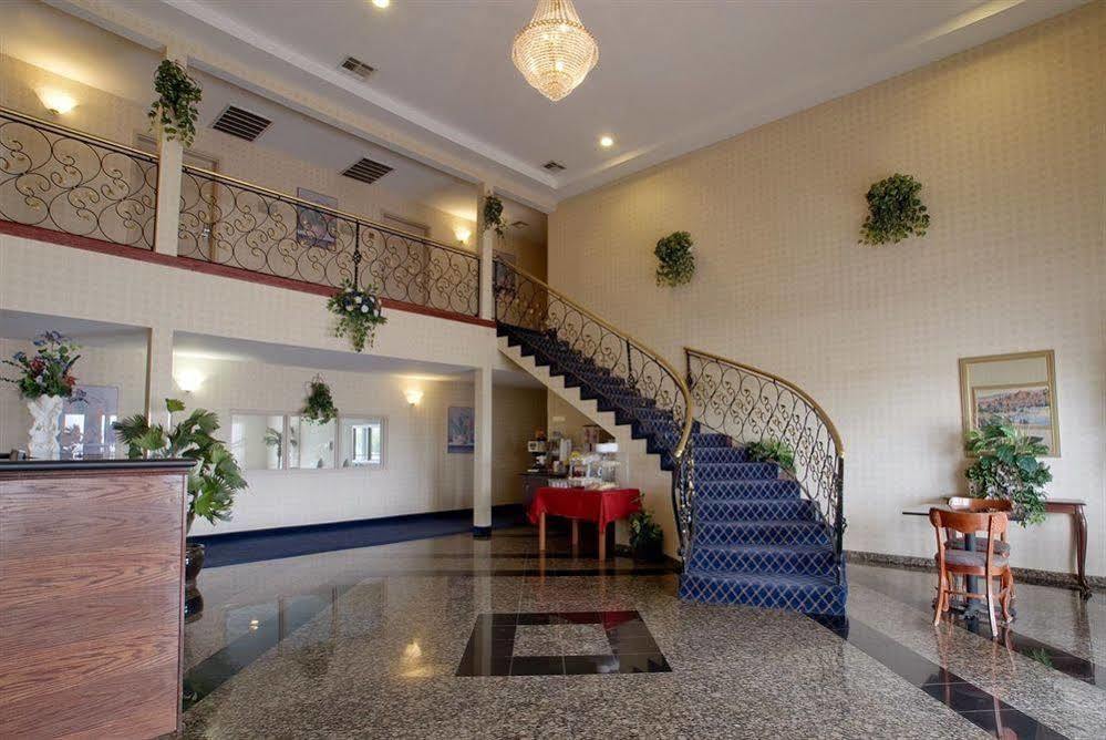 Americas Best Value Inn Westmorland Екстериор снимка