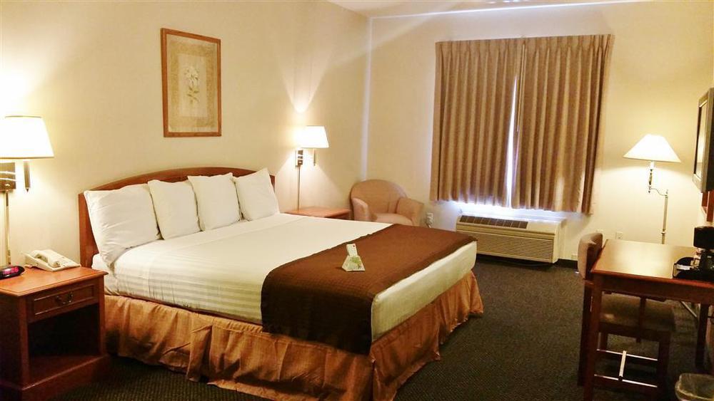 Americas Best Value Inn Westmorland Стая снимка
